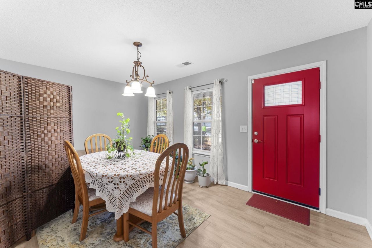 517 Silver Spoon Lane Photo 7