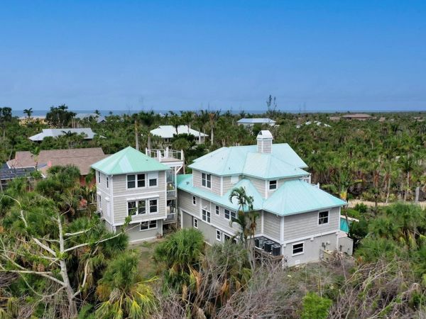 1828 Buckthorn Ln, Sanibel, FL 33957