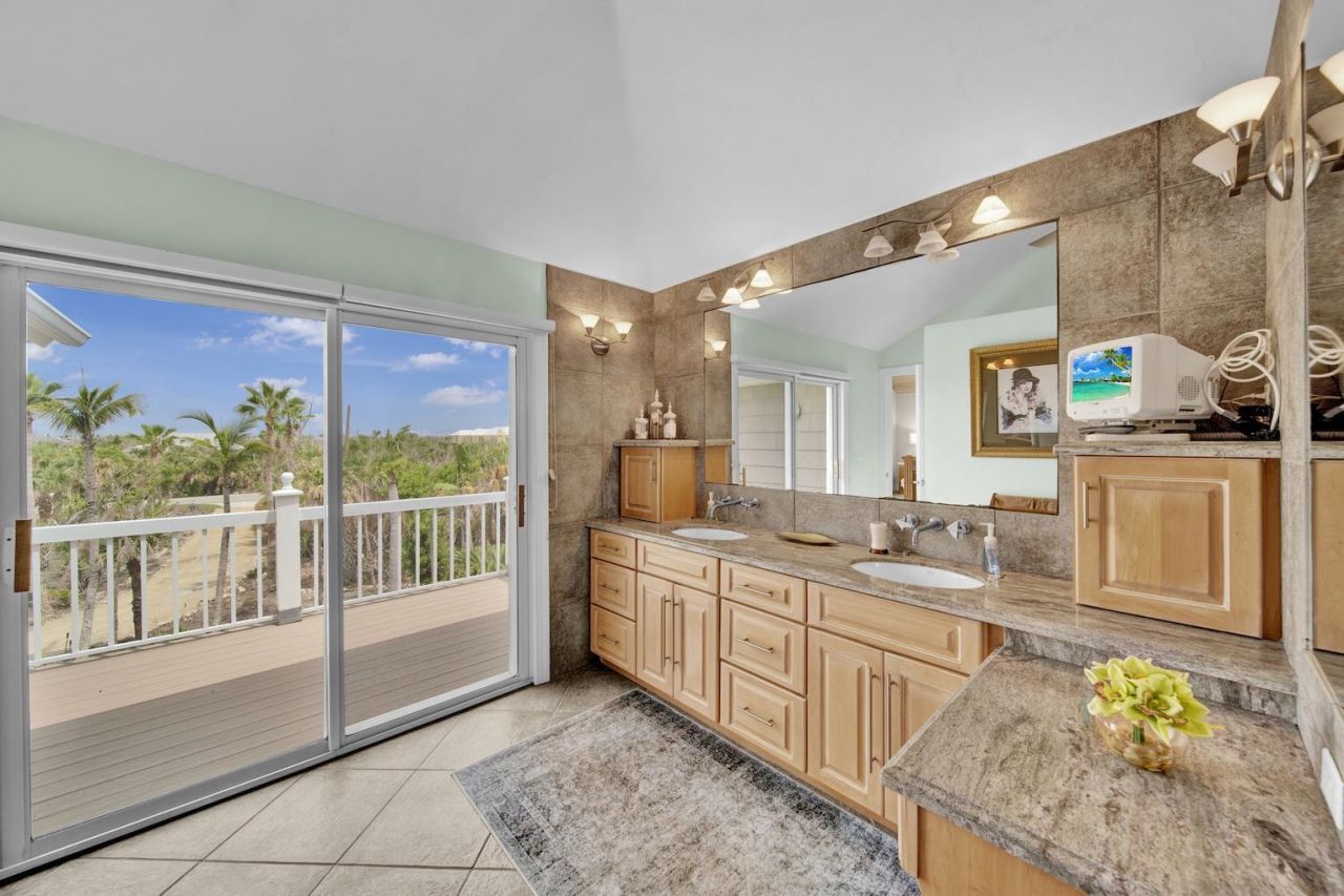 1828 Buckthorn Ln, Sanibel, FL 33957 Photo