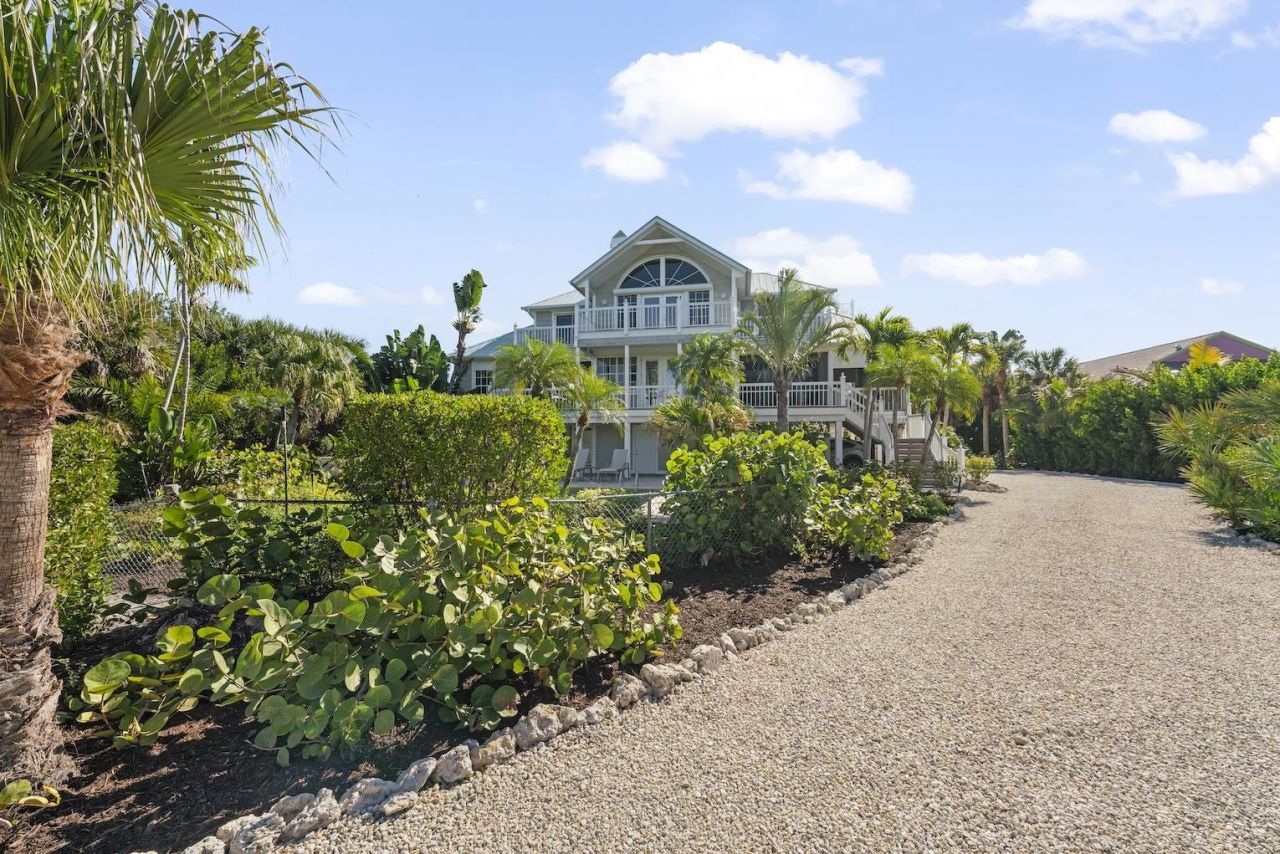 1828 Buckthorn Ln, Sanibel, FL 33957 Photo