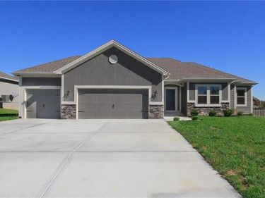 11105 N Bristol Avenue, Kansas City, MO 64156