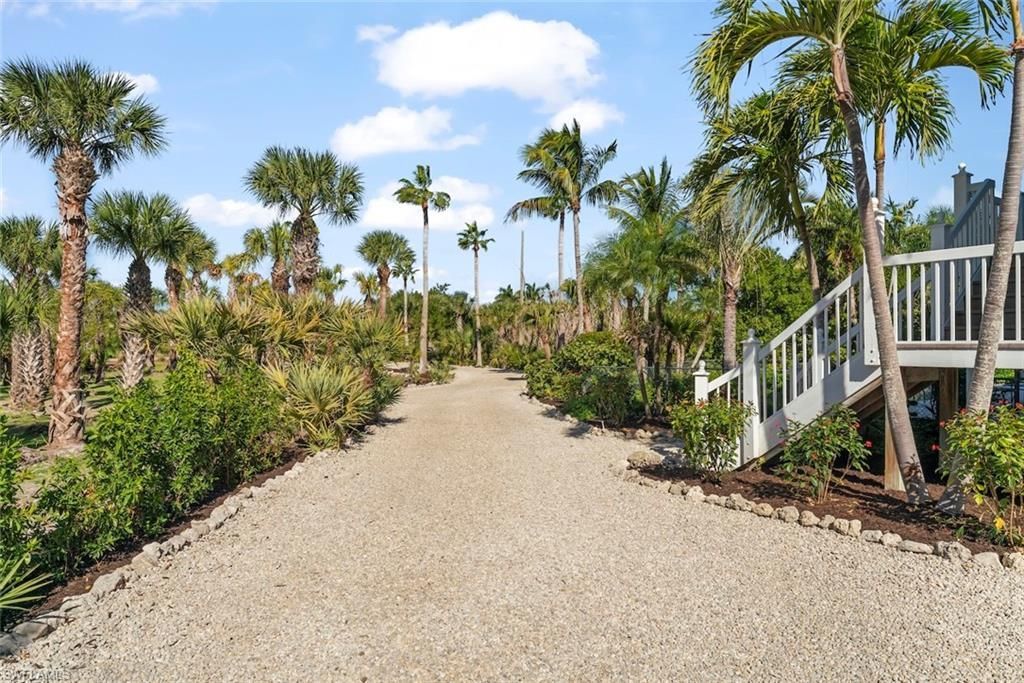 1828 Buckthorn Ln, Sanibel, FL 33957 Photo