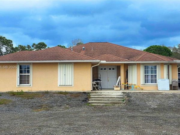 355 N Lindero ST , Clewiston, FL 33440