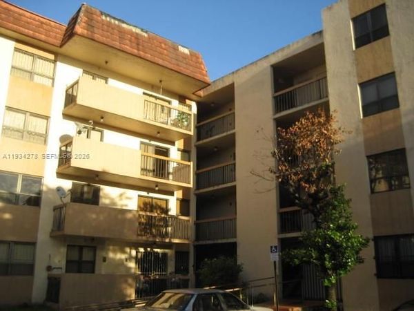 1121 SW 122 AV, Unit 314, Miami, FL 33184