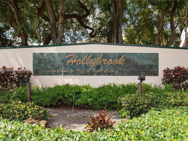 8900 Washington Blvd, Unit 405A, Pembroke Pines, FL 33025