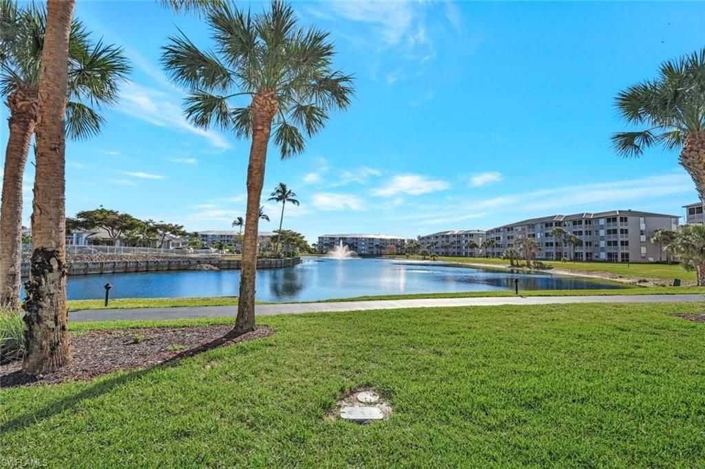 16575 Lake Circle Dr, Unit 1115, Fort Myers, FL 33908 Photo