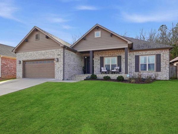 2595 Overcup Dr, Conway, AR 72034