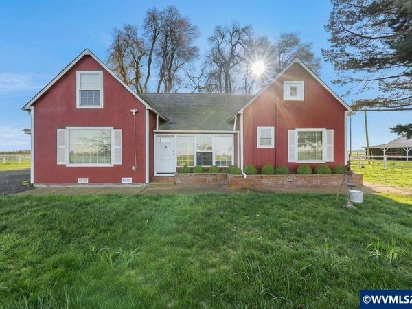 92950 Pitney Ln, Junction City, OR 97448