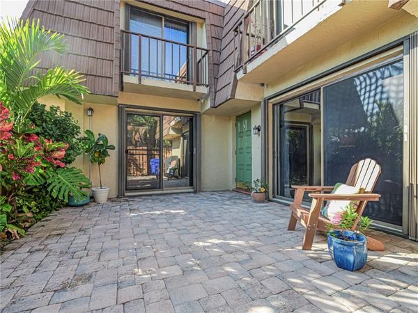 1166 6th Avenue, Unit 14C, Vero Beach, FL 32960