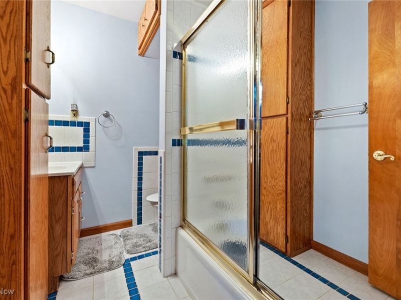 43 S Van Buren Avenue, Barberton, OH 44203 Photo 24