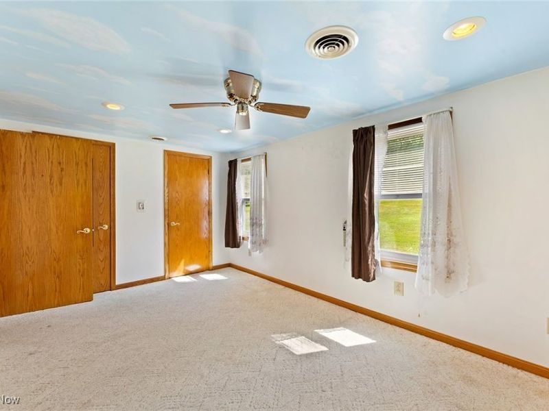 43 S Van Buren Avenue, Barberton, OH 44203 Photo 26