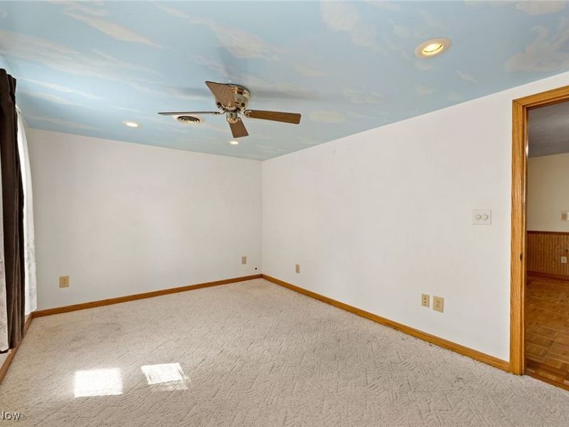 43 S Van Buren Avenue, Barberton, OH 44203 Photo 28