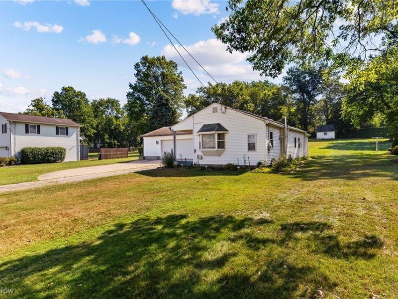 43 S Van Buren Avenue, Barberton, OH 44203 Photo 3