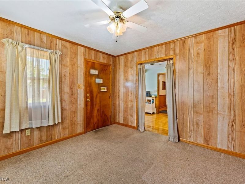 43 S Van Buren Avenue, Barberton, OH 44203 Photo 31