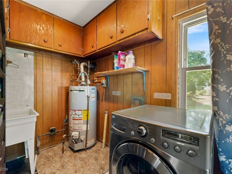 43 S Van Buren Avenue, Barberton, OH 44203 Photo 33