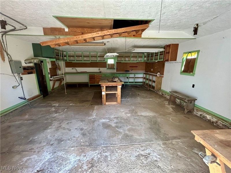 43 S Van Buren Avenue, Barberton, OH 44203 Photo 35