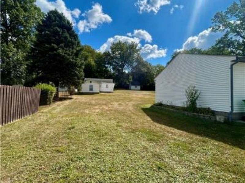 43 S Van Buren Avenue, Barberton, OH 44203 Photo 4