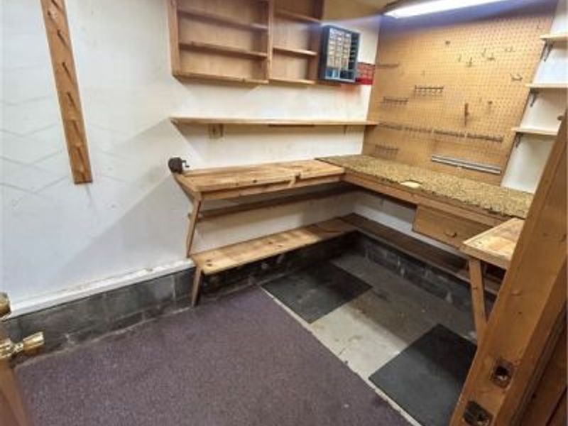 43 S Van Buren Avenue, Barberton, OH 44203 Photo 44