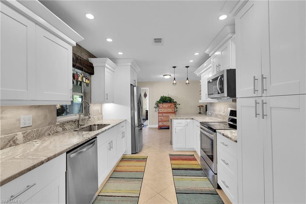 3609 SE 4th Ave, Cape Coral, FL 33904 Photo