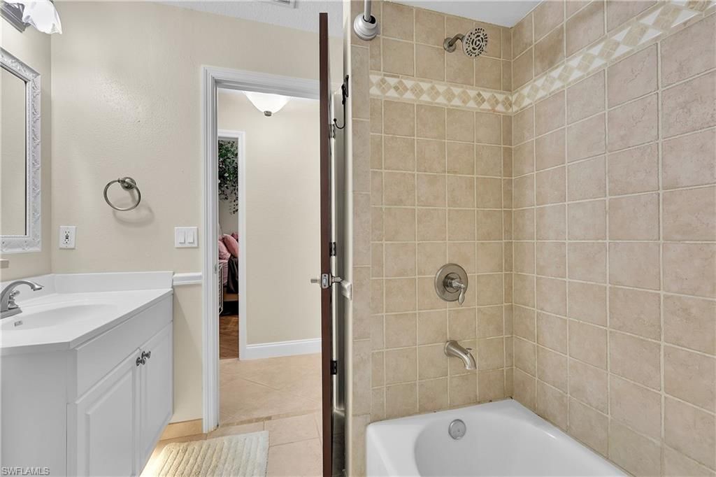 3609 SE 4th Ave, Cape Coral, FL 33904 Photo