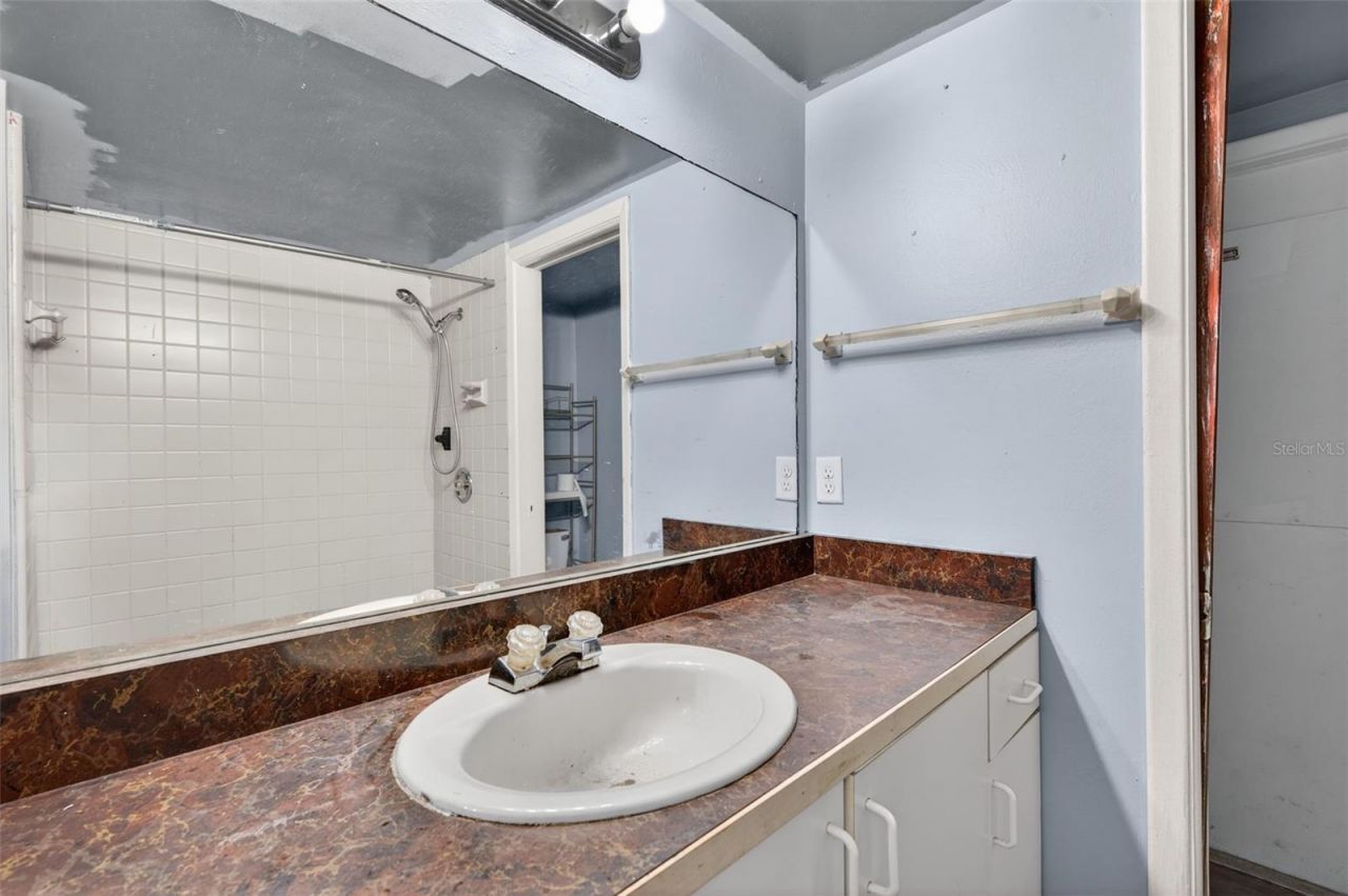 260 13th Street N, Saint Petersburg, FL 33705 Photo