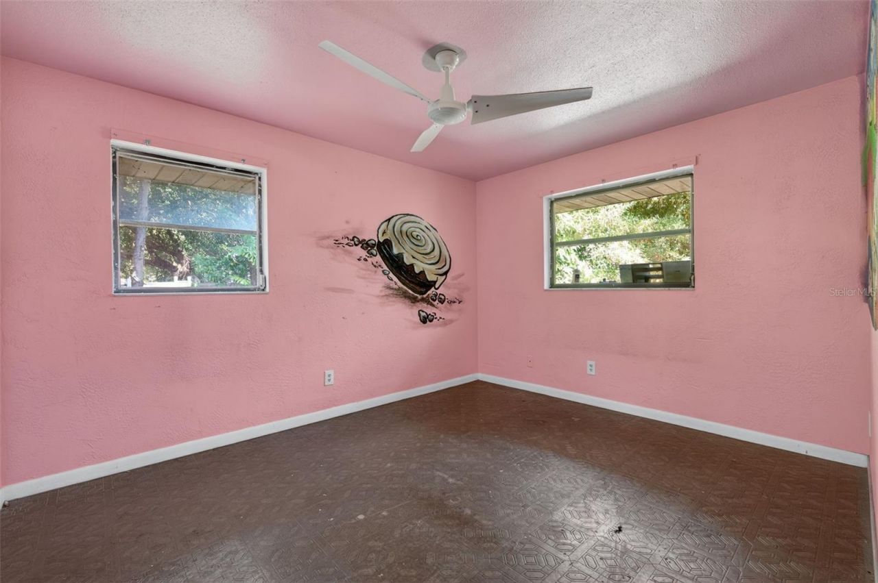 260 13th Street N, Saint Petersburg, FL 33705 Photo