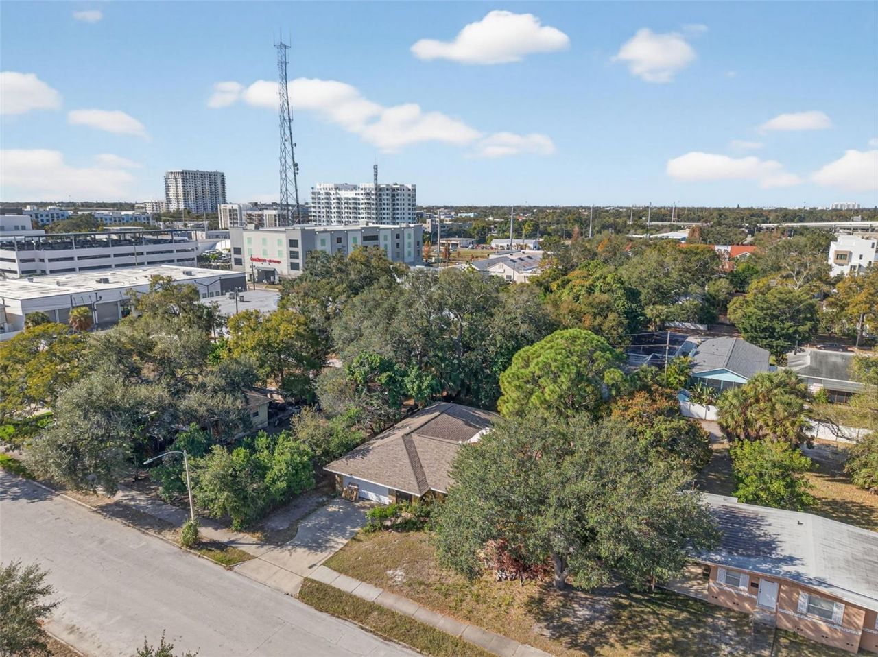 260 13th Street N, Saint Petersburg, FL 33705 Photo