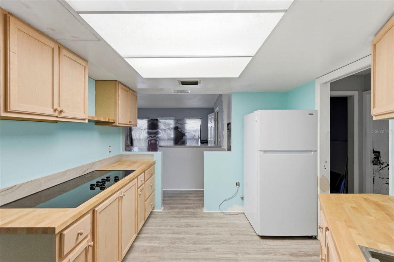 260 13th Street N, Saint Petersburg, FL 33705 Photo