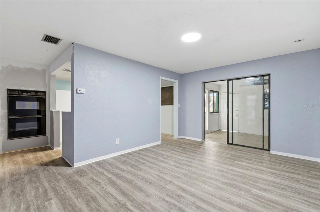 260 13th Street N, Saint Petersburg, FL 33705 Photo