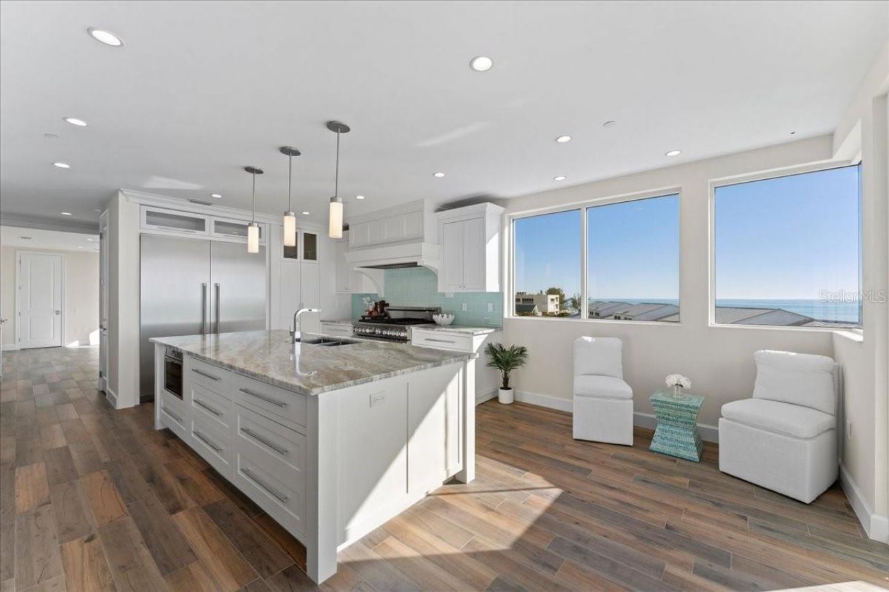 2708 N Beach Road, Unit 5, Englewood, FL 34223 Photo