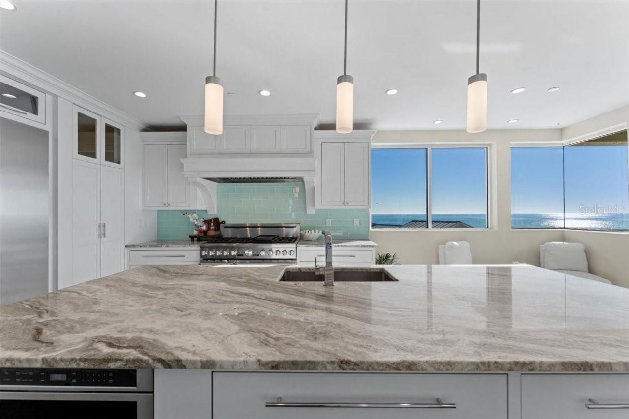 2708 N Beach Road, Unit 5, Englewood, FL 34223 Photo