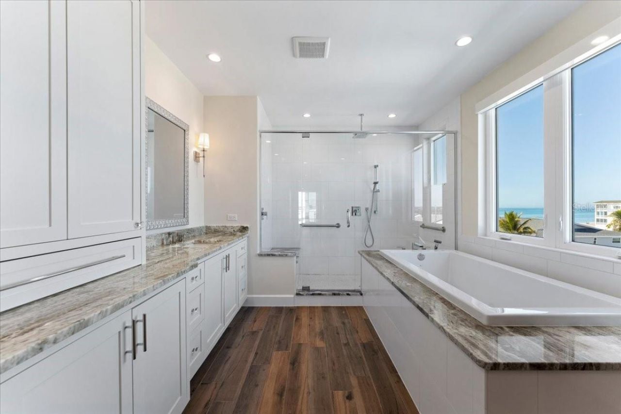 2708 N Beach Road, Unit 5, Englewood, FL 34223 Photo