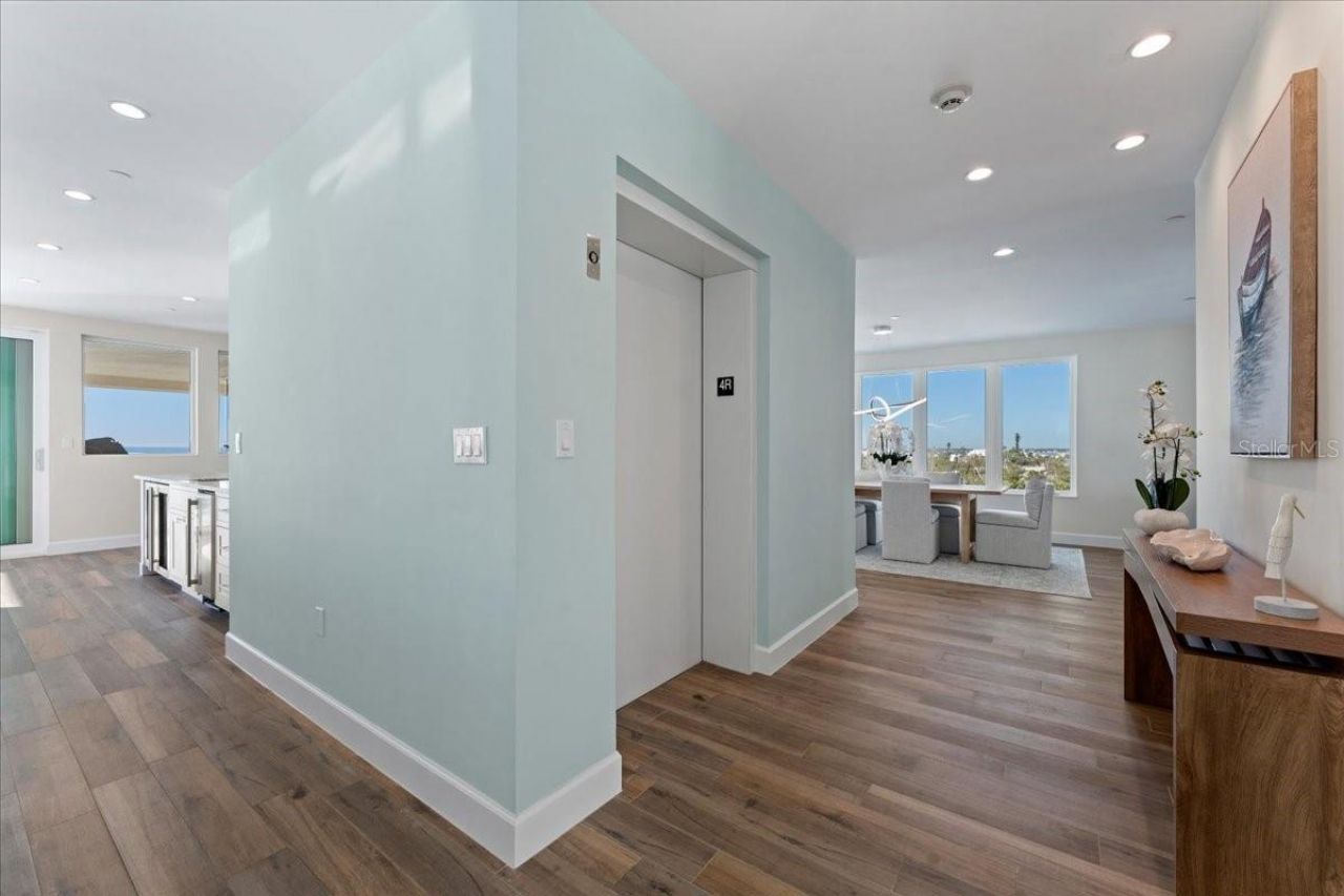 2708 N Beach Road, Unit 5, Englewood, FL 34223 Photo