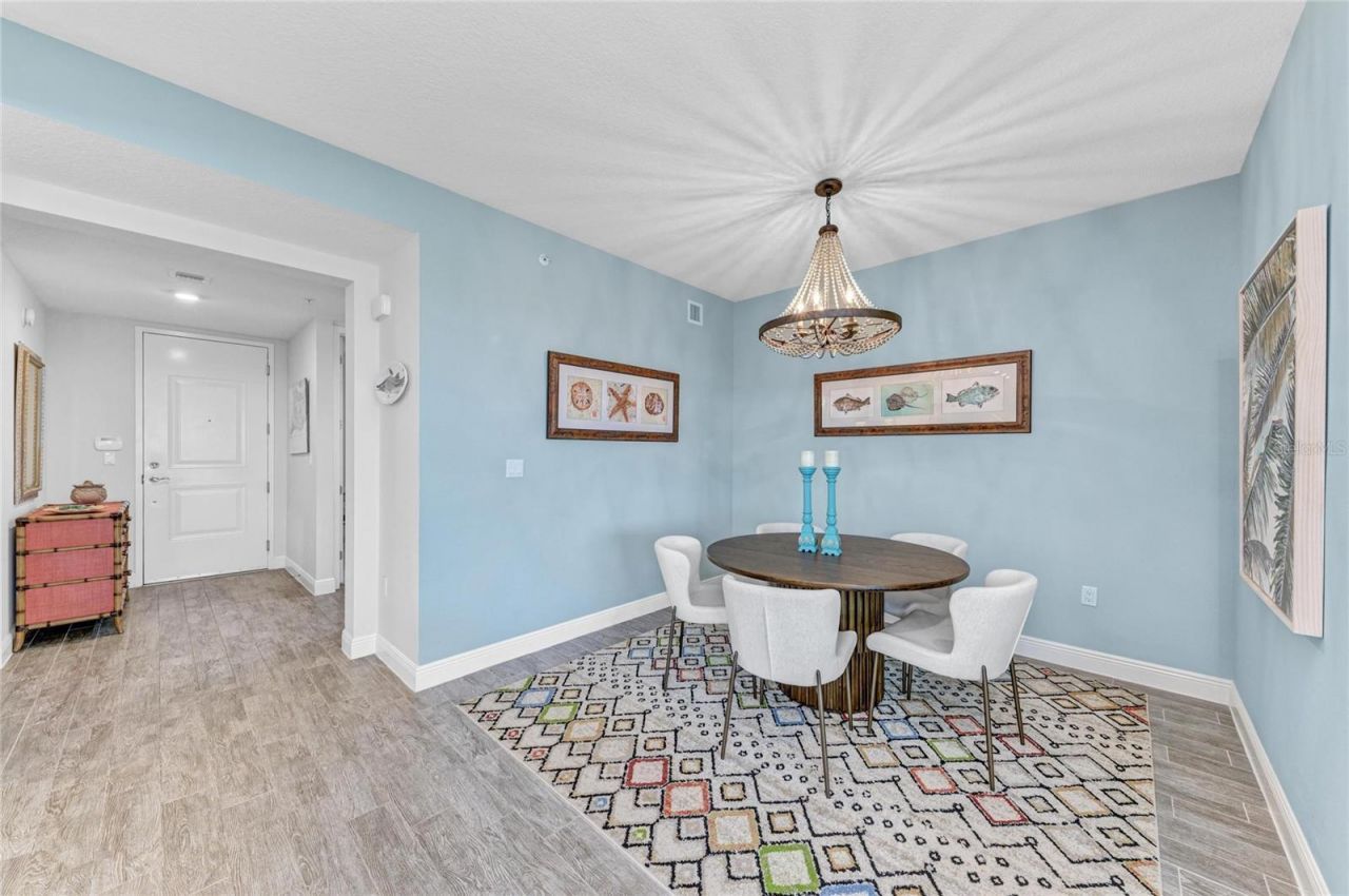 383 Aruba Circle, Unit 203, Bradenton, FL 34209 Photo