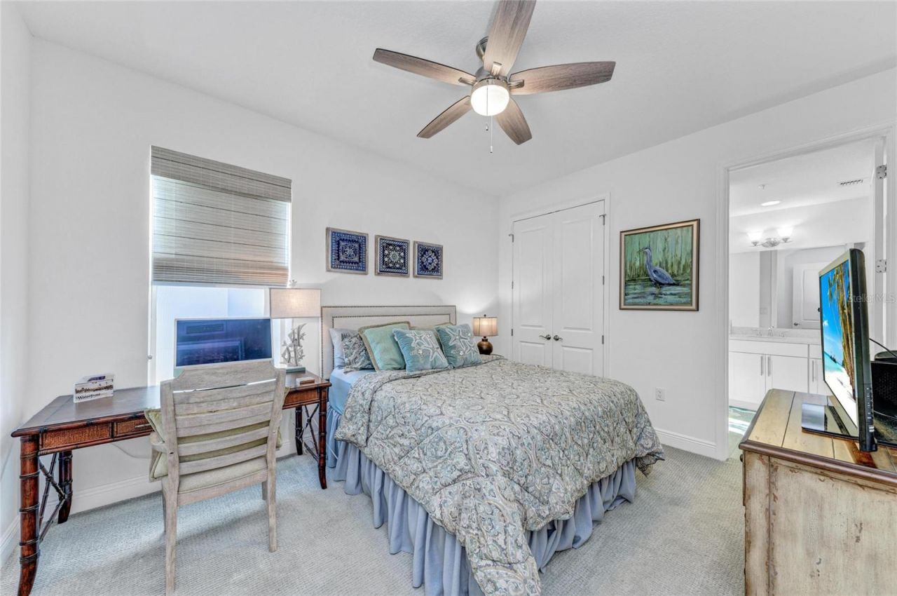 383 Aruba Circle, Unit 203, Bradenton, FL 34209 Photo