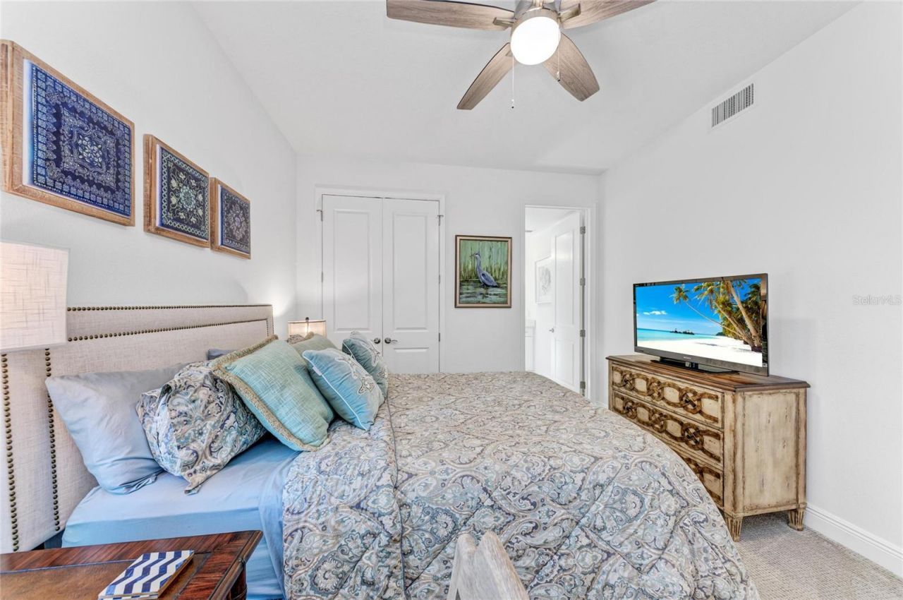 383 Aruba Circle, Unit 203, Bradenton, FL 34209 Photo