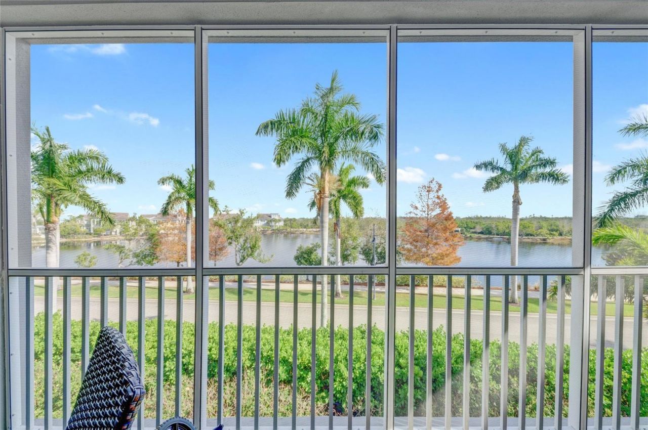 383 Aruba Circle, Unit 203, Bradenton, FL 34209 Photo