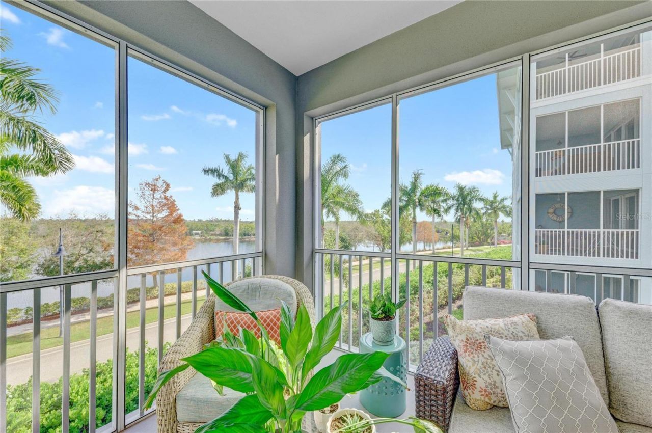 383 Aruba Circle, Unit 203, Bradenton, FL 34209 Photo