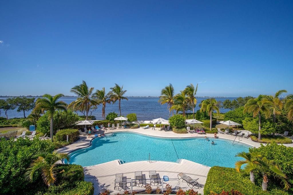 383 Aruba Circle, Unit 203, Bradenton, FL 34209 Photo