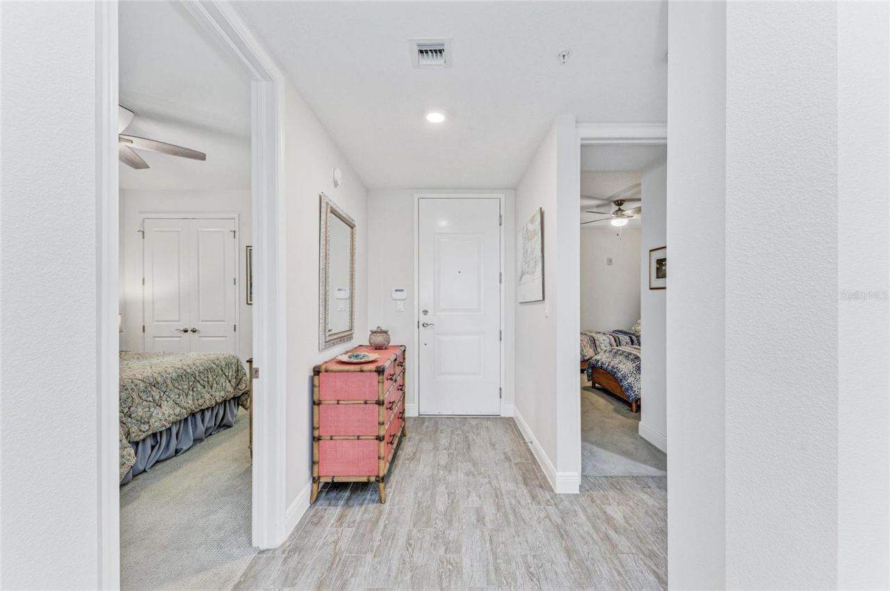 383 Aruba Circle, Unit 203, Bradenton, FL 34209 Photo