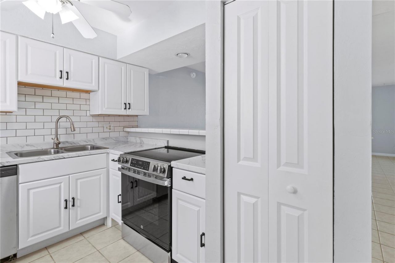 1801 Gulf Drive N, Unit 160, Bradenton Beach, FL 34217 Photo