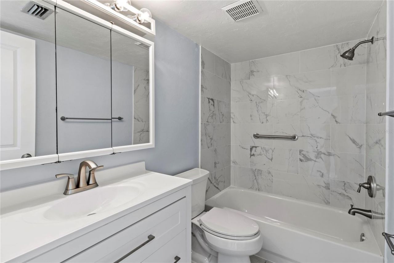 1801 Gulf Drive N, Unit 160, Bradenton Beach, FL 34217 Photo