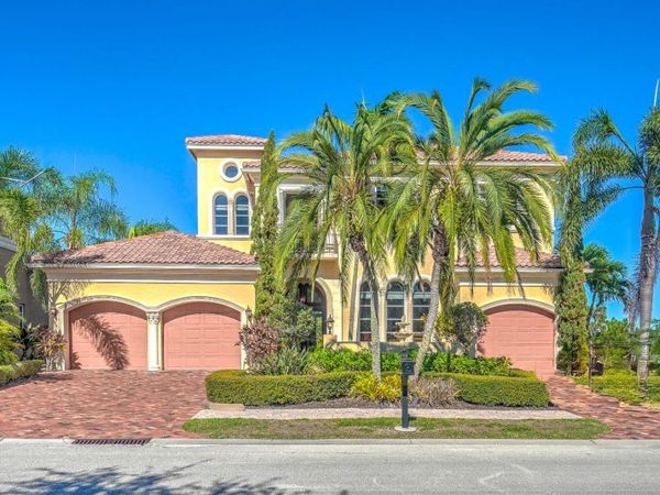 190 SE Bella Strano, Port St. Lucie, FL 34984