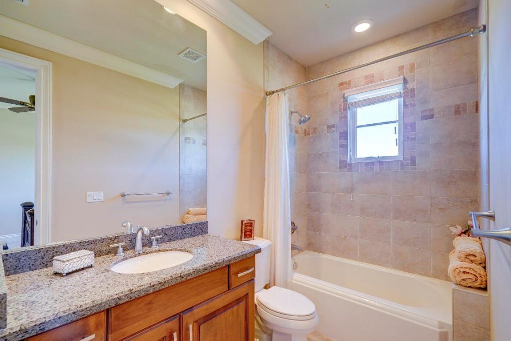 190 SE Bella Strano, Port Saint Lucie, FL 34984 Photo