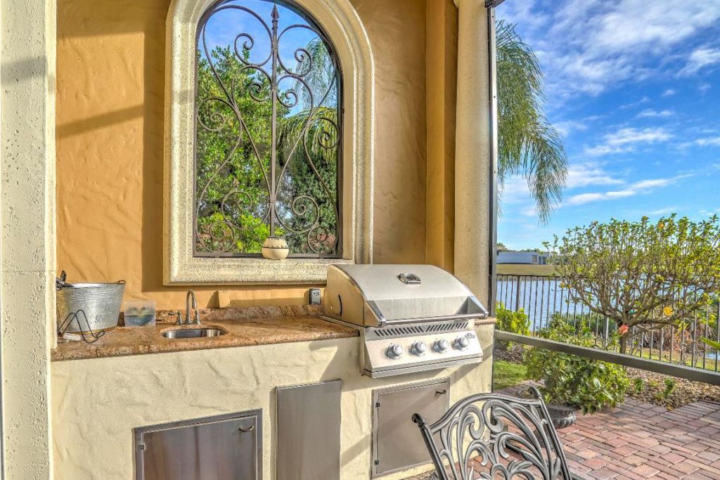 231 SE Bella Strano, Port Saint Lucie, FL 34984 Photo