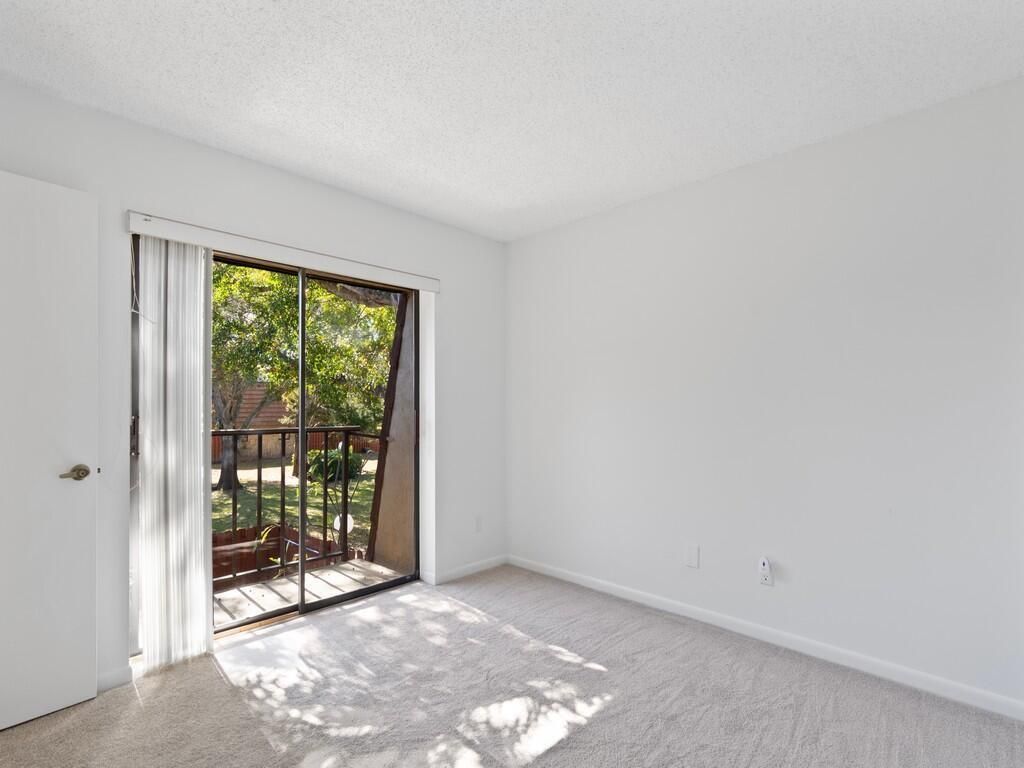 1458 N Lawnwood Circle, Unit 24b, Fort Pierce, FL 34950 Photo