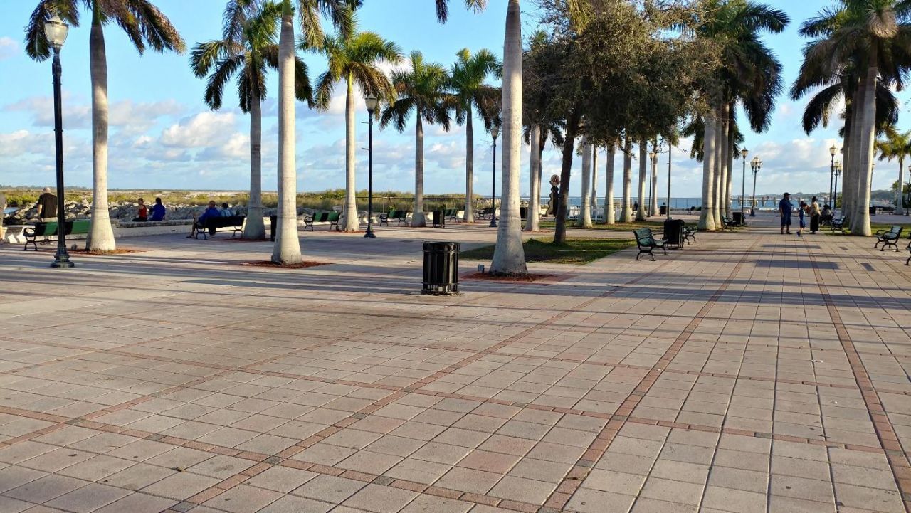 1458 N Lawnwood Circle, Unit 24b, Fort Pierce, FL 34950 Photo