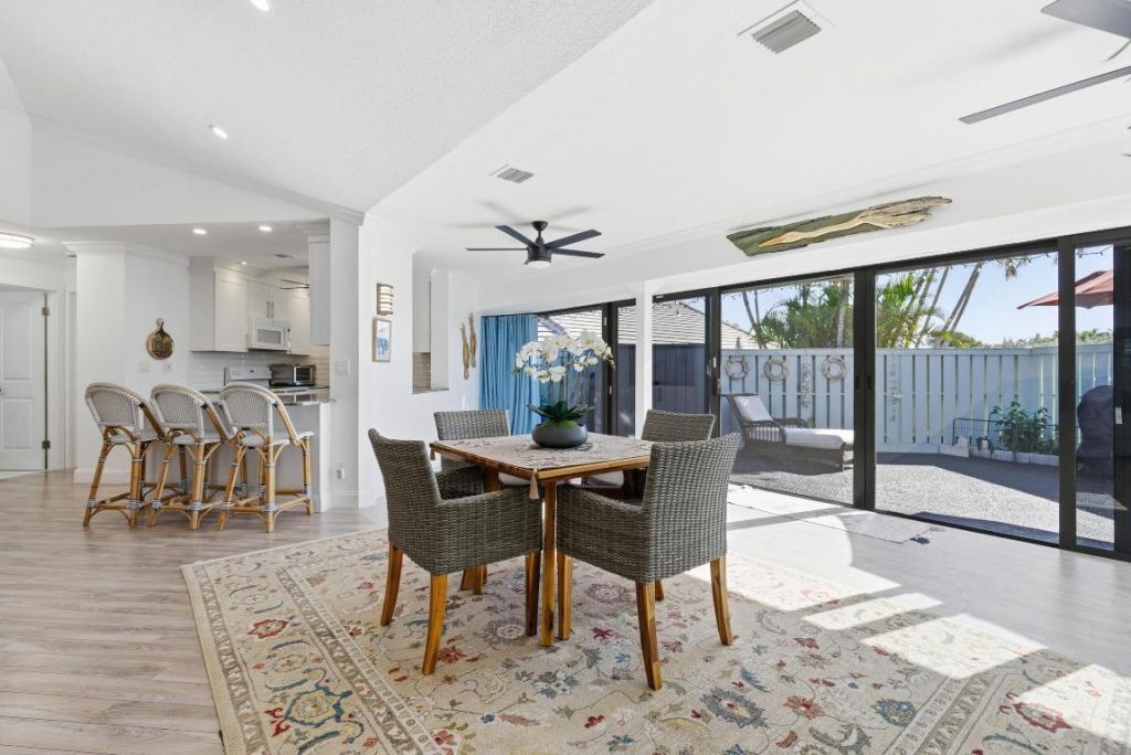 1127 E Seminole Avenue, Unit 24b, Jupiter, FL 33477 Photo