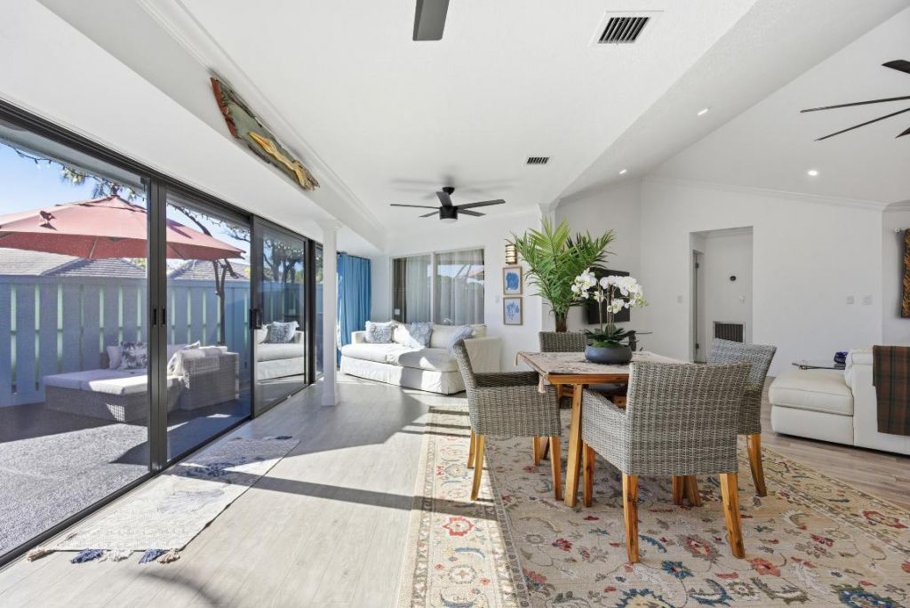 1127 E Seminole Avenue, Unit 24b, Jupiter, FL 33477 Photo