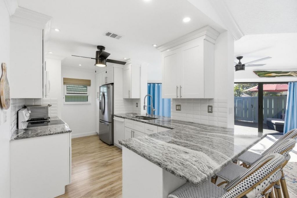 1127 E Seminole Avenue, Unit 24b, Jupiter, FL 33477 Photo